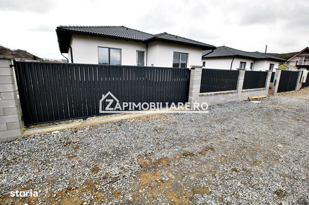 Casă la cheie  pe 1 nivel  4 cam. 2 bai ,650 mp. teren