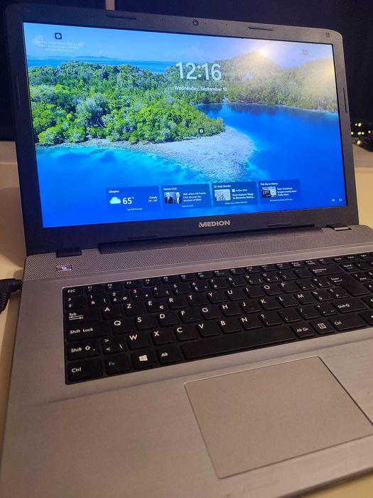 Laptop Medion Akoya 17.3"