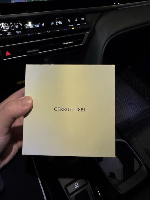 Наручные часы Cerruti