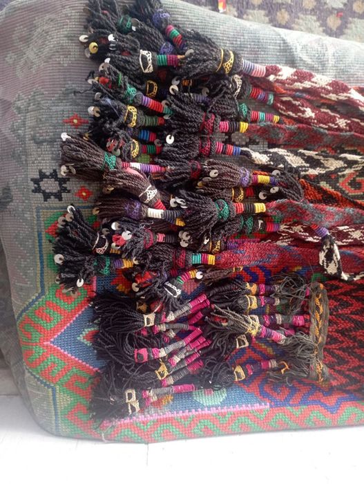 Eski taqinchoq va boshqa narsalar hammasi optim sotiladii