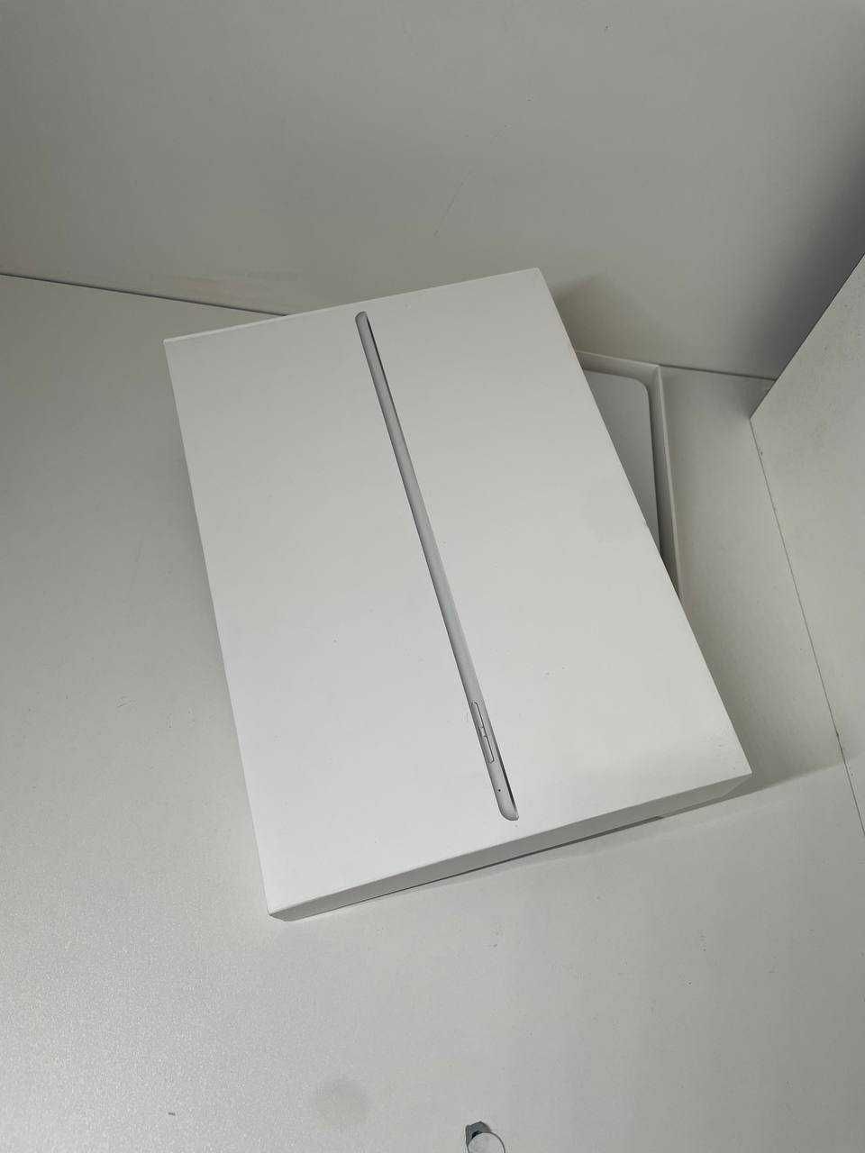 Apple Ipad 6 + Klaviatura ham planshet- noutbuk + 95 Yomkost zaryadka