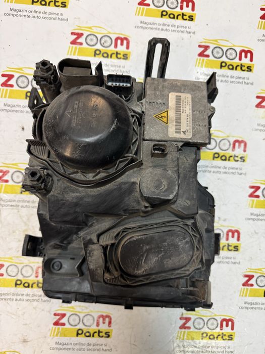 Far dreapta xenon volan stanga Range Rover Vogue 2002-2007