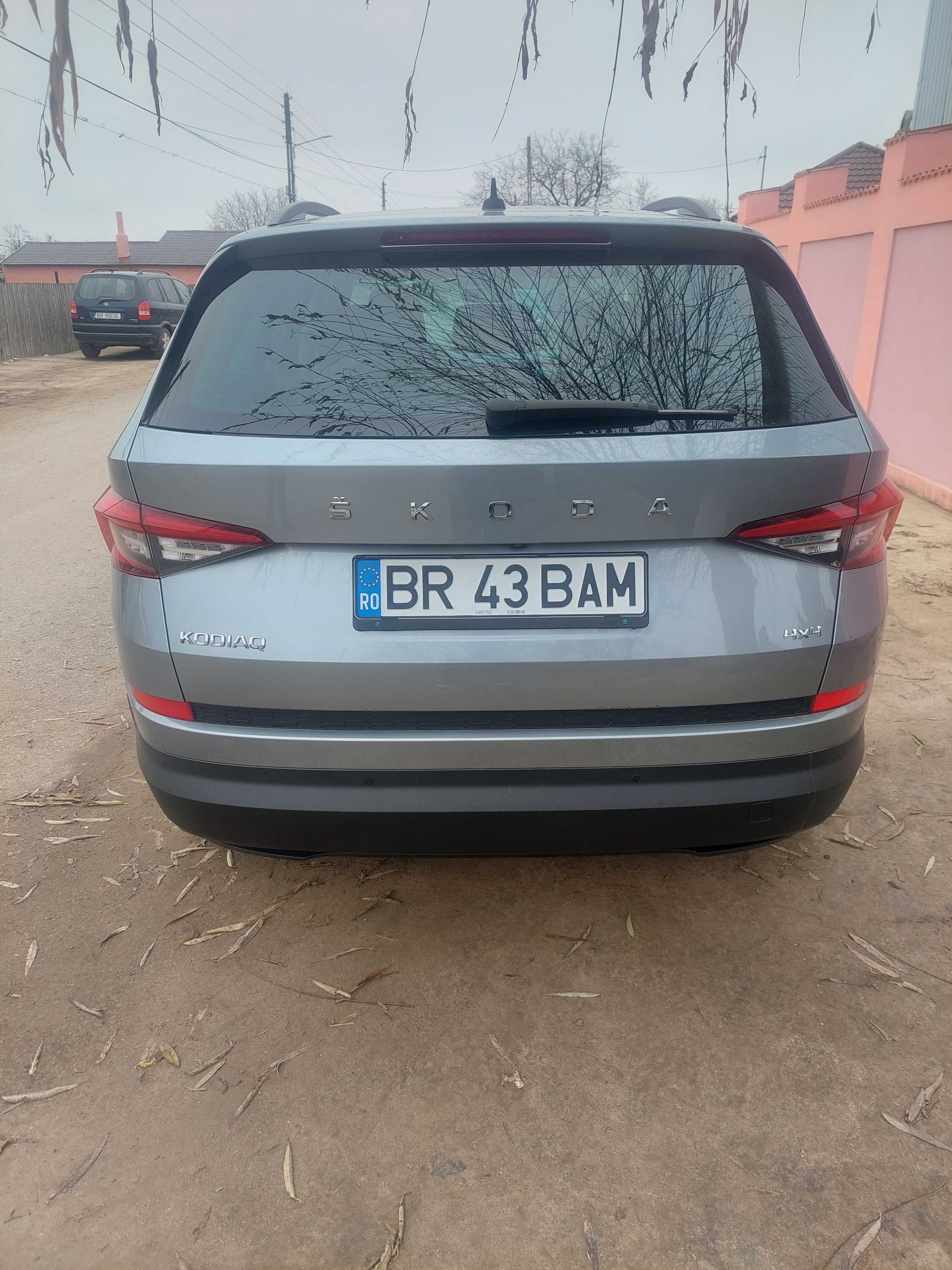 Vand Skoda Kodiaq 2.0 TDI 4×4 DSG Unic proprietar