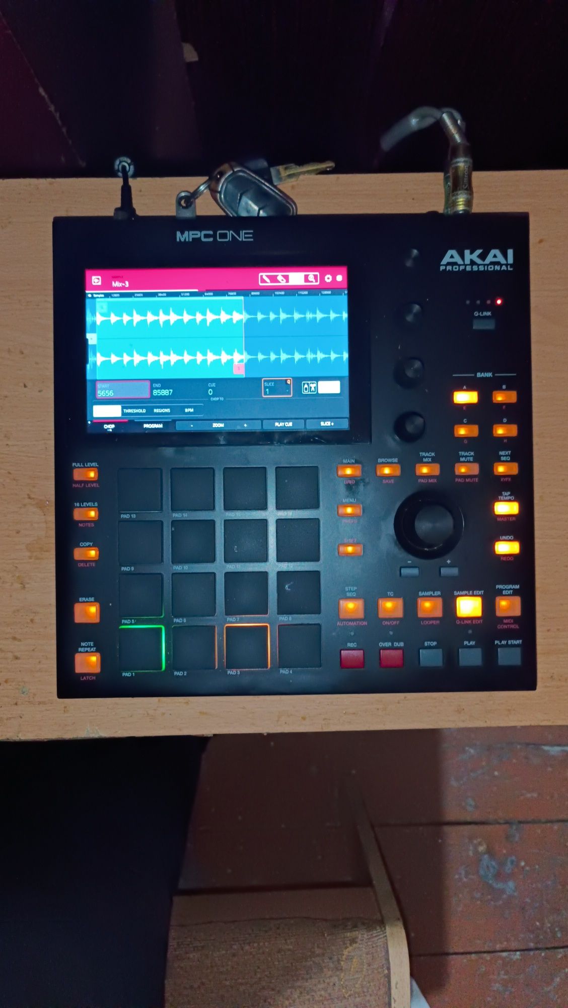 AKAI ONE ударный инструмент для музиканта