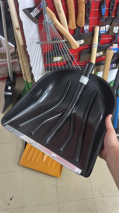 Лопата снеговая