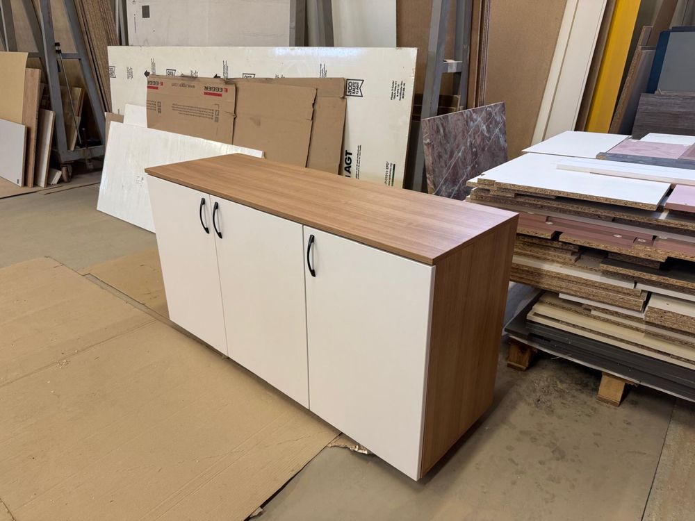 Comoda cu 3 usi din mdf - 1425x470x775