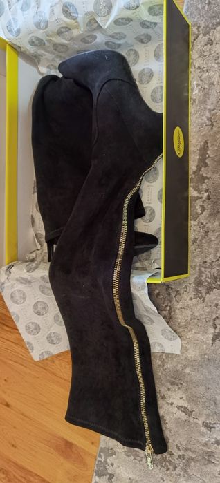 Cizme peste genunchi