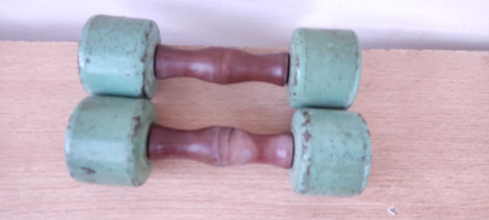 Продаются маленькие гири