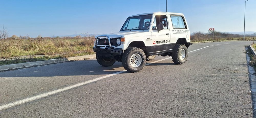 Mitsubishi pajero mk1