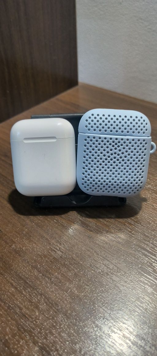 Продам кейс для наушников AirPods
