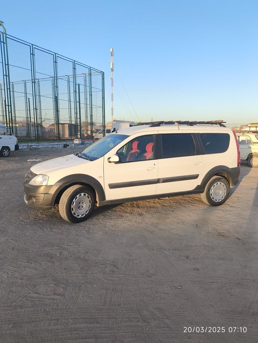Lada largus 2019