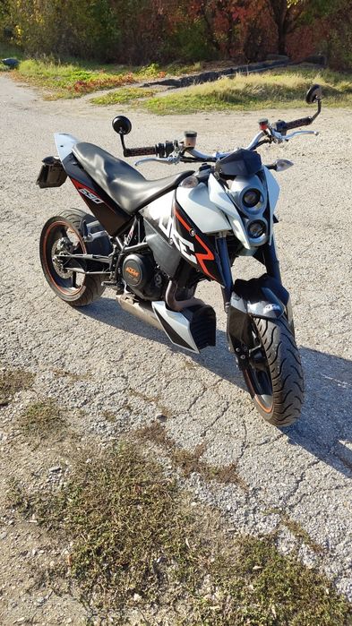KTM Duke 690 LC4