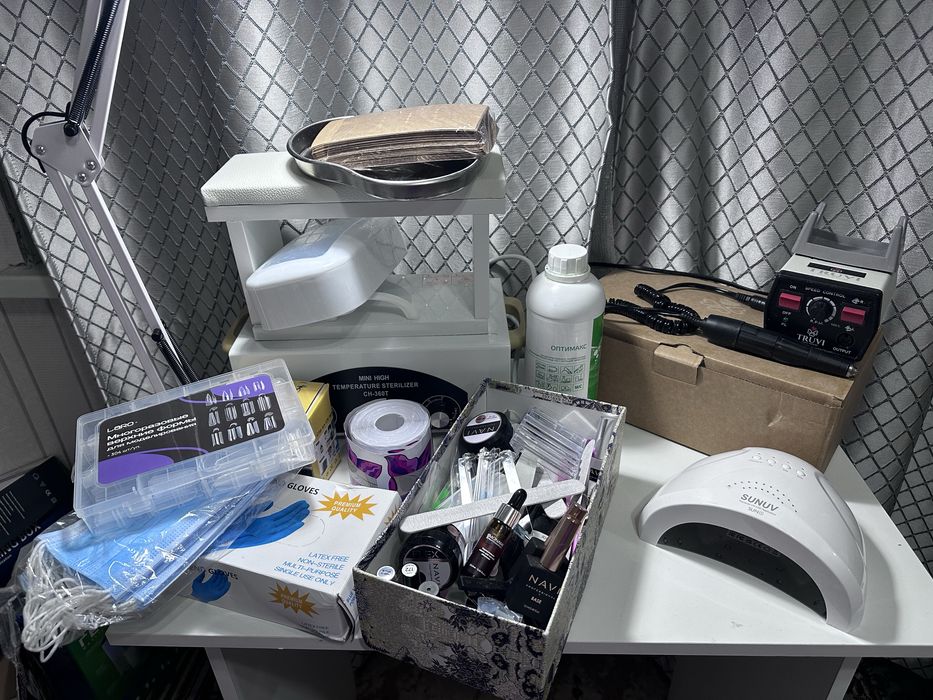 Продаю набор для маникюра