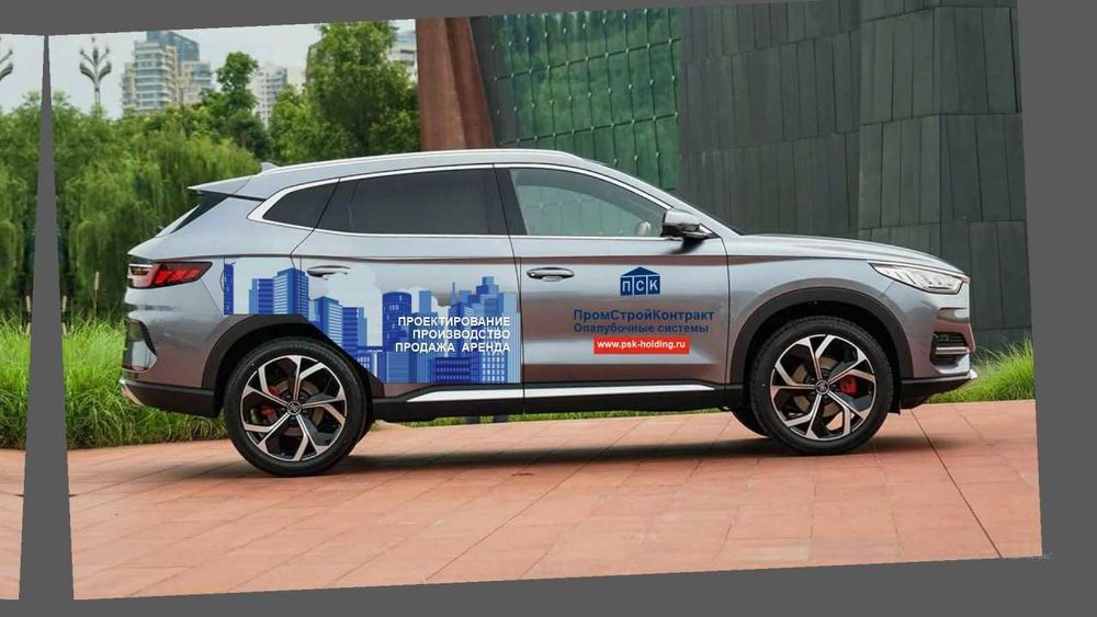 Avtomobillarga reklama yopishtiramiz – Avtonakleyka xizmati