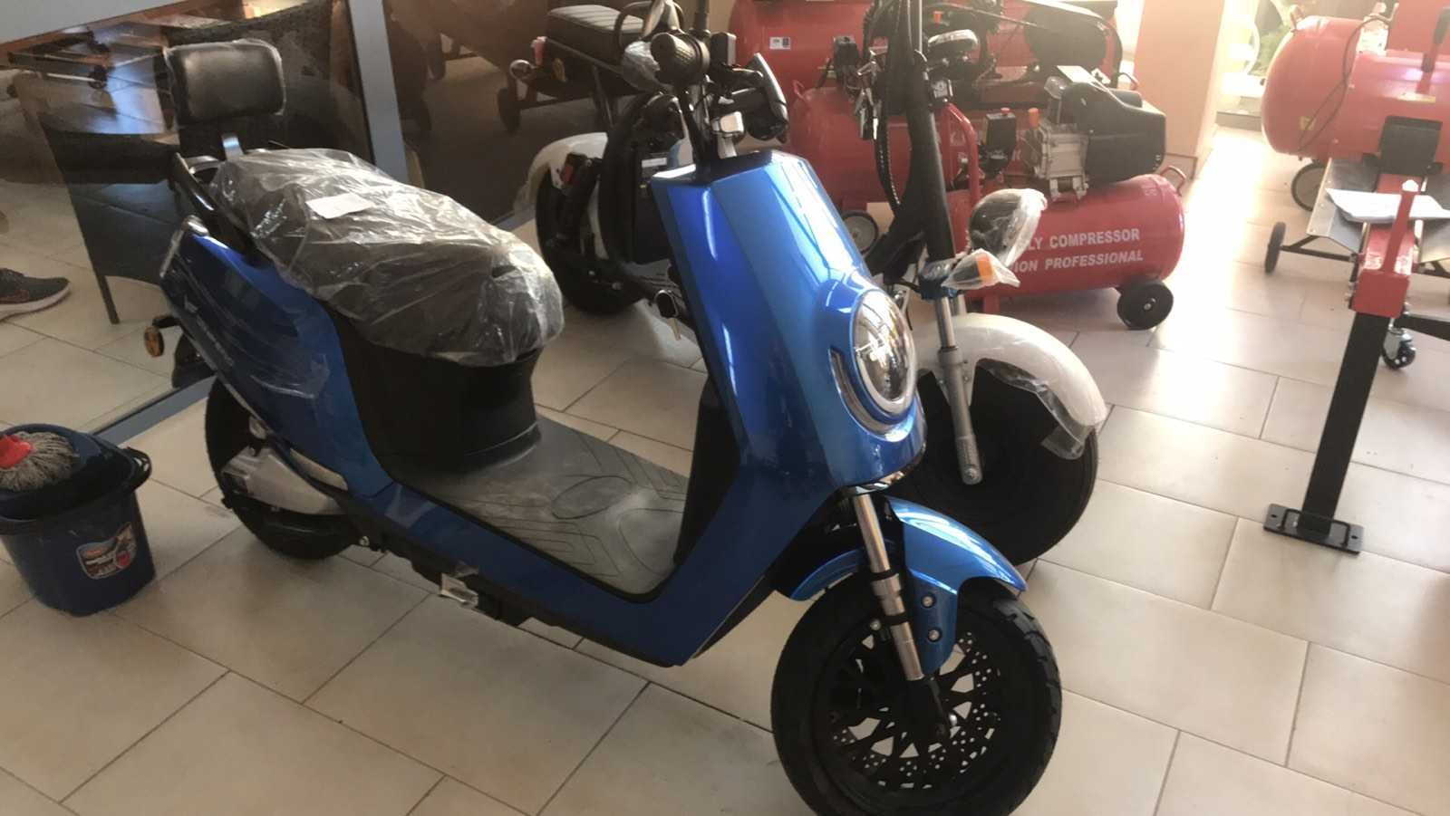 Електрическо мини моторче / електрически мотор 2000w с регистрация