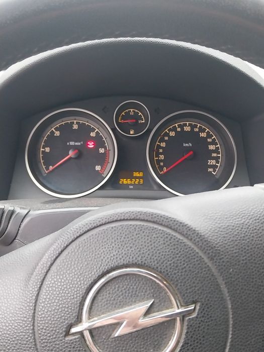 Urgent ! Opel Astra H / euro 4
