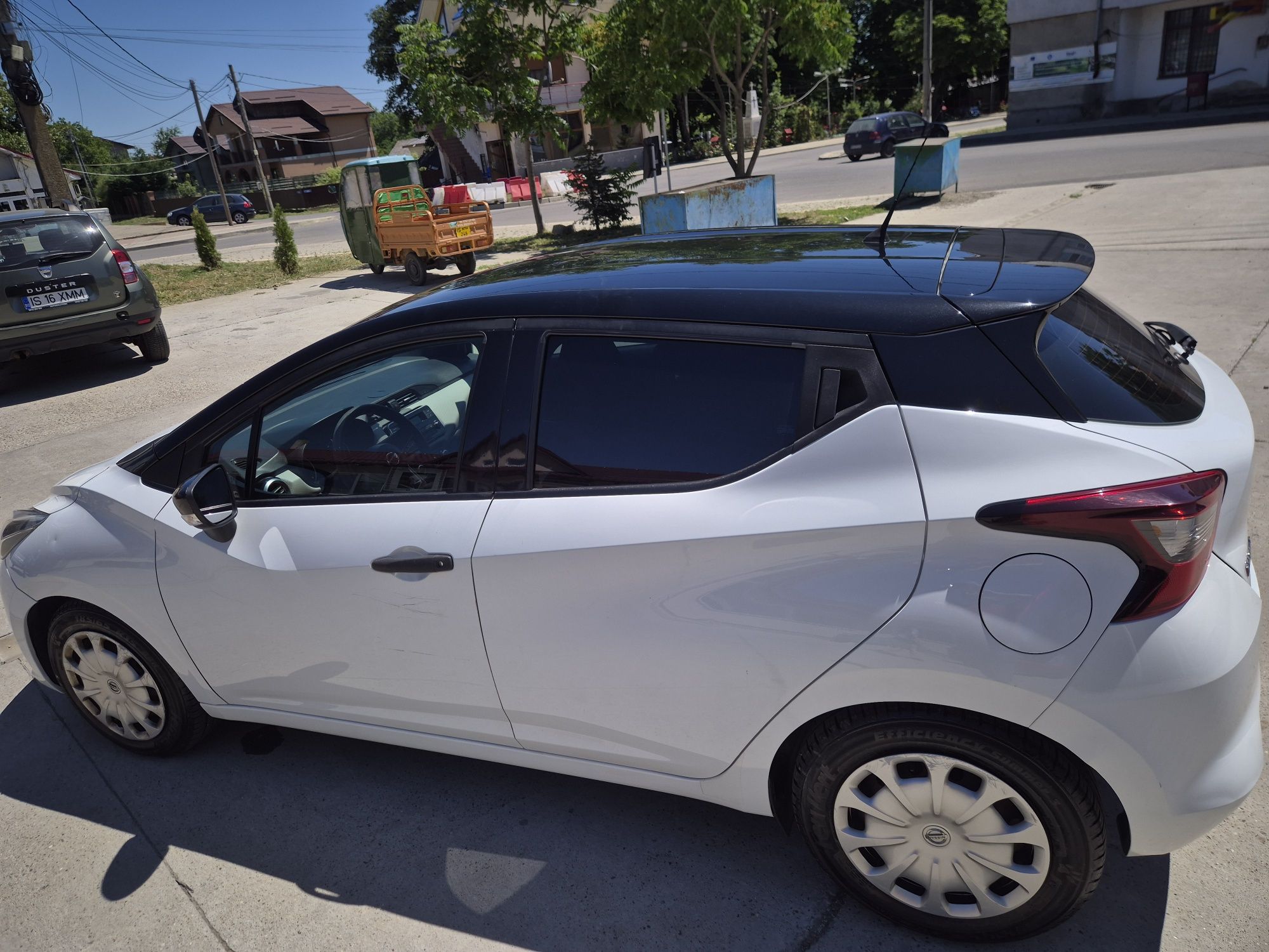 Vând nissan micra 2018
