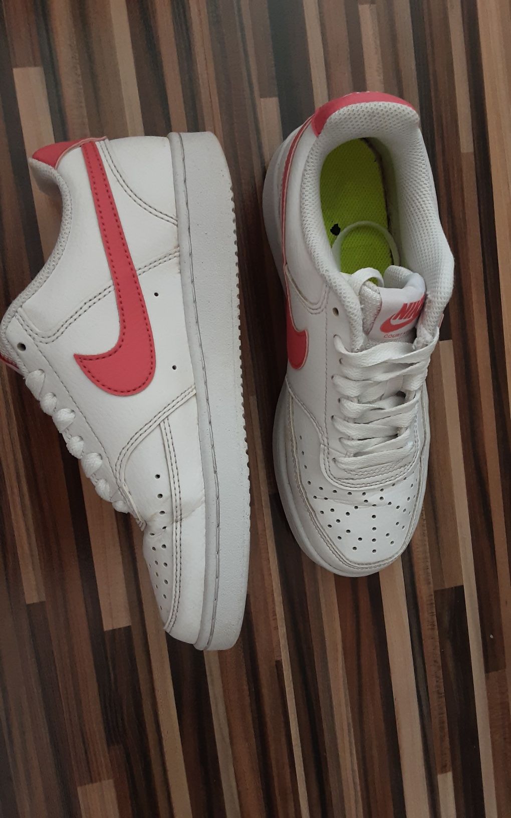 Н.36,5  NIKE court vision оригинални маратонки