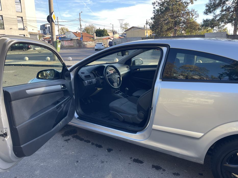 Vand opel astra h GTC