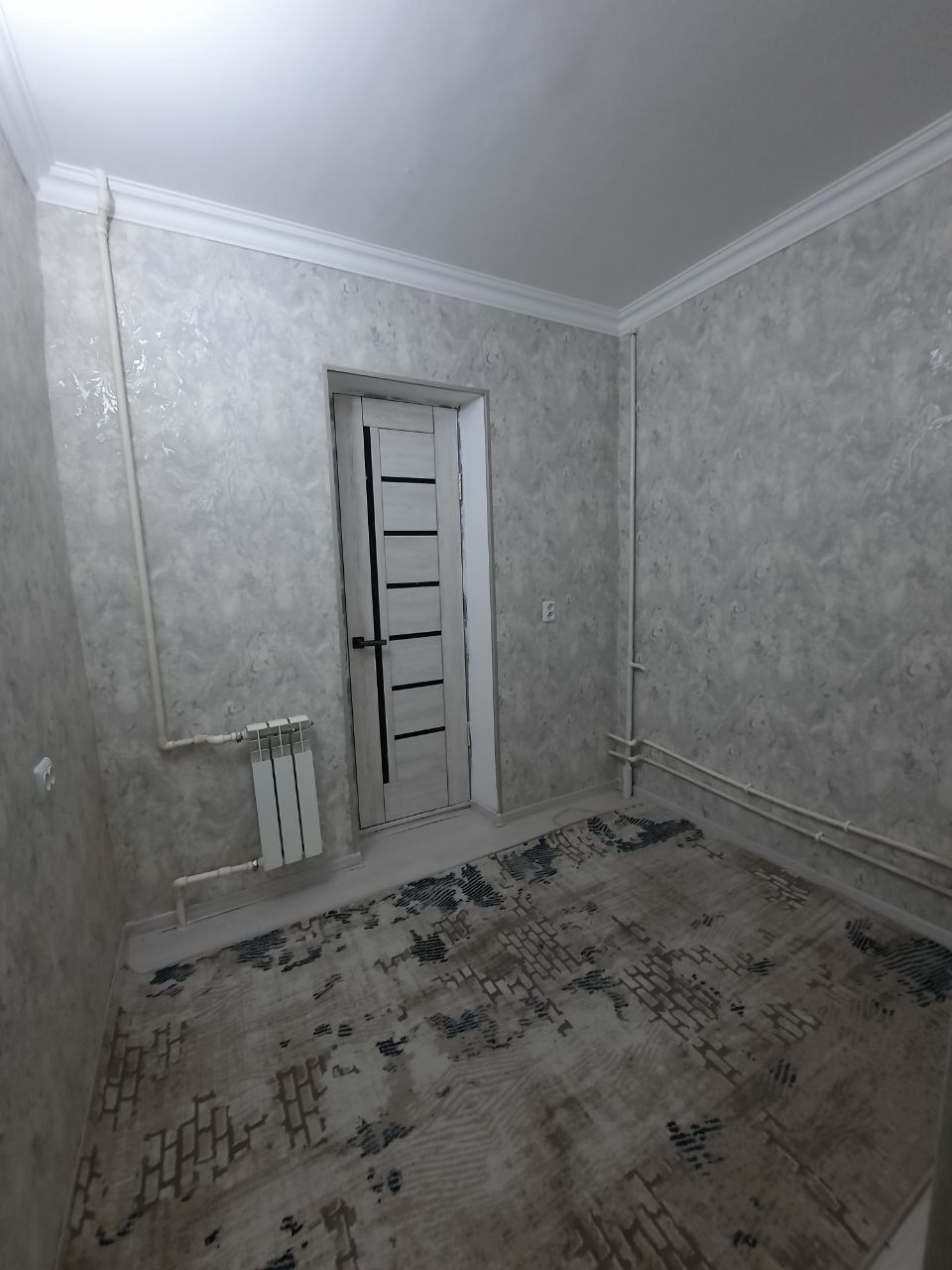 Ижарага 3 хонали квартира берилади. Ориентир метро Беруний.