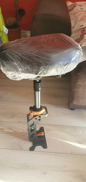 Седалка за тротинетка