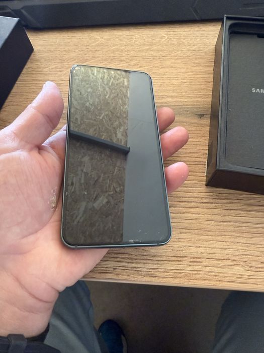 Samsung S22 bine intretinut