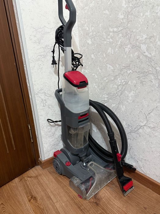 Moyushiy pilesos ishlashi juda yaxshi