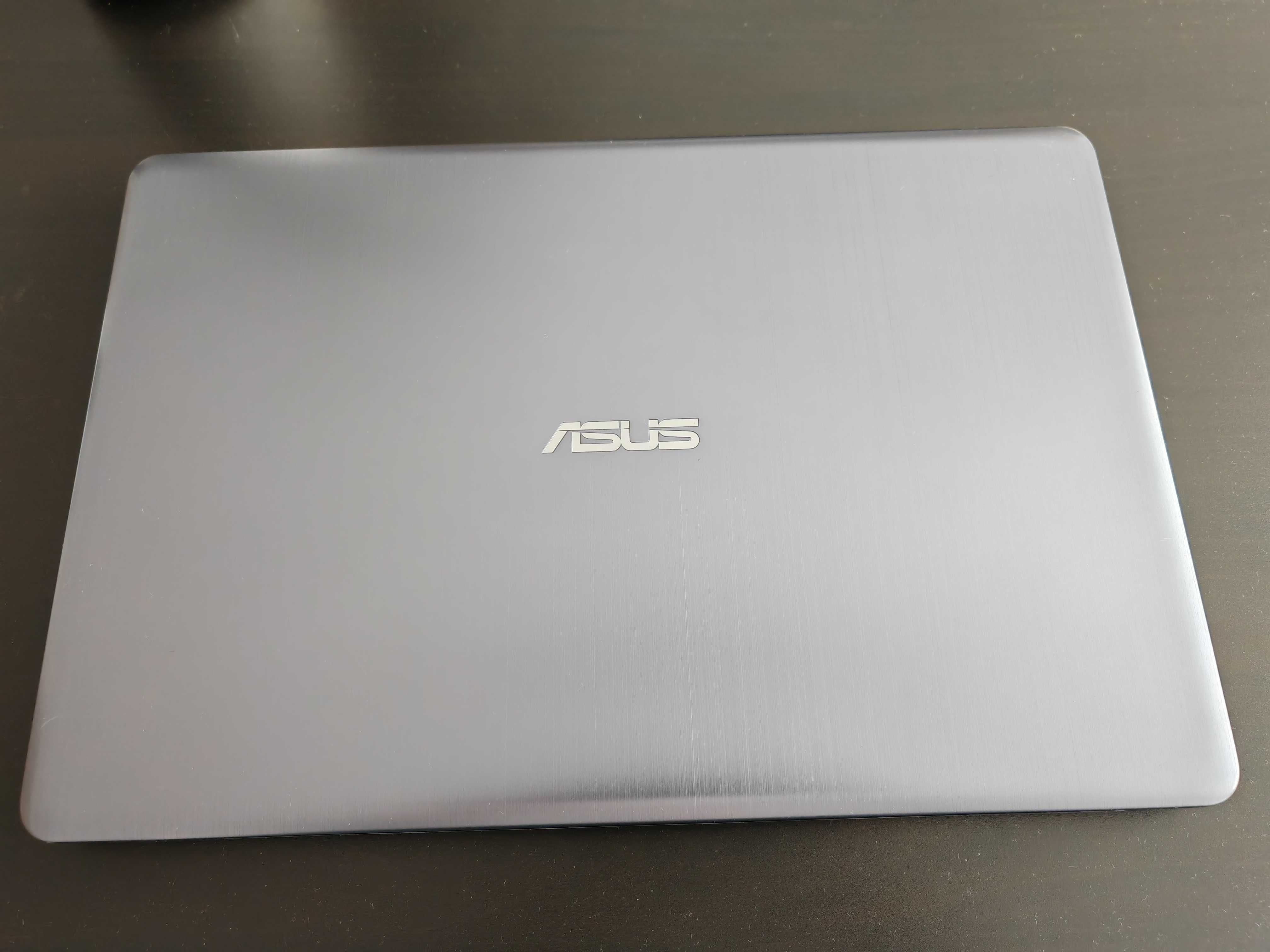 Laptop Asus VivoBook Pro N580V, I7-7700HQ, 16Gb ram, GTX1050, gaming