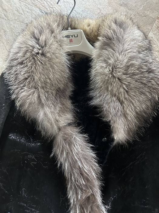 Haina din piele cu blana naturala