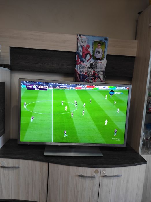 LED Телевизор PHILIPS 40 инча