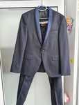 Costum elegant barbati