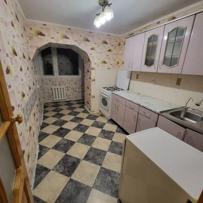 Продам двухкомнатную квартиру рн Омега, Нефтебаза