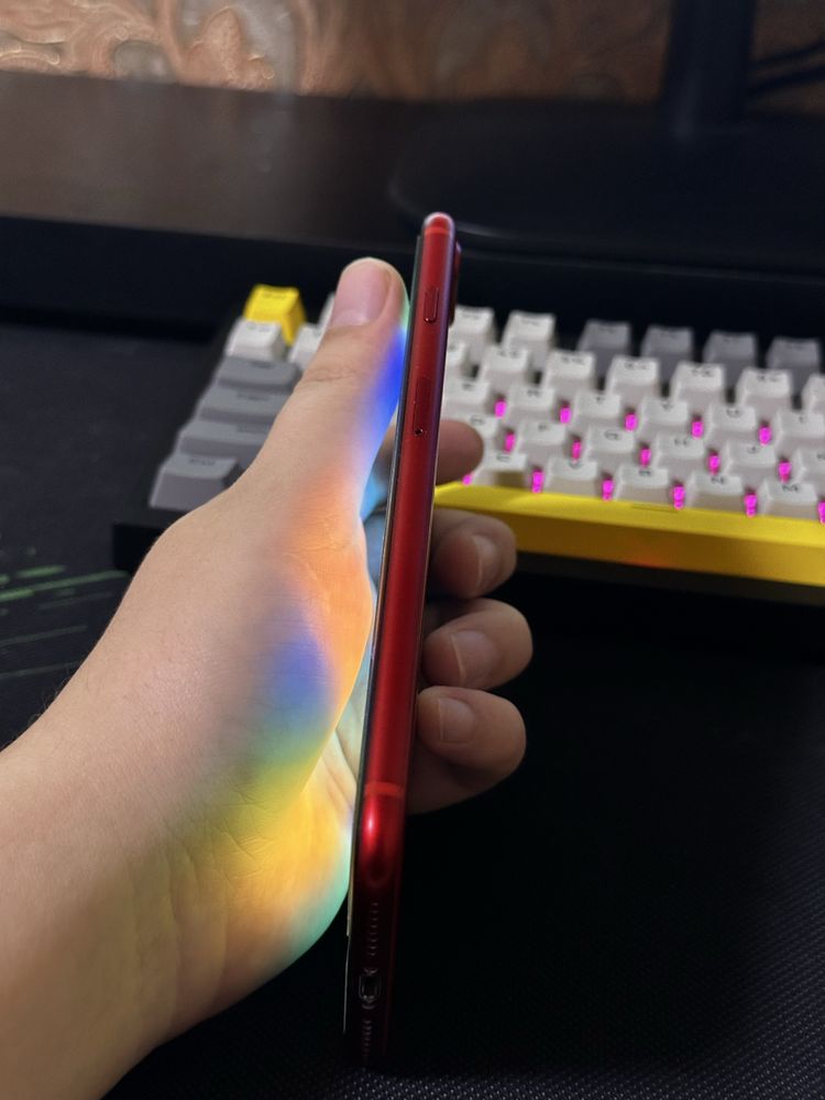 iPhone 8 Plus PRODUCT RED