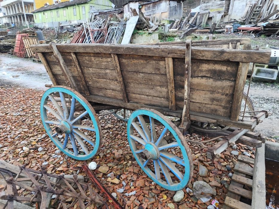 Конска каруца ..