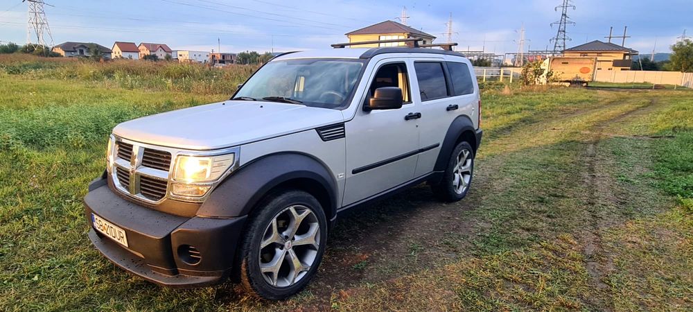 Dodge nitro Suv jeep