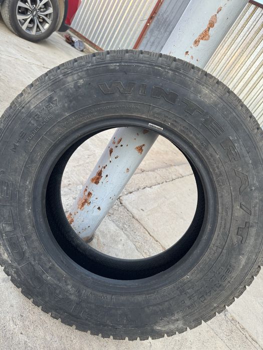 Зимняя резина на грузовик р14 с, шесть балонов почти новые