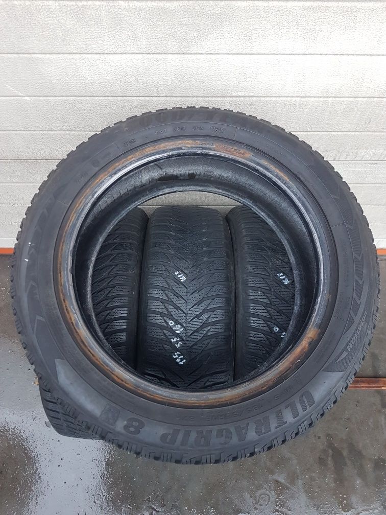 Зимни гуми 4 броя GOODYEAR UltraGrip8 195 55 R16 дот 1615