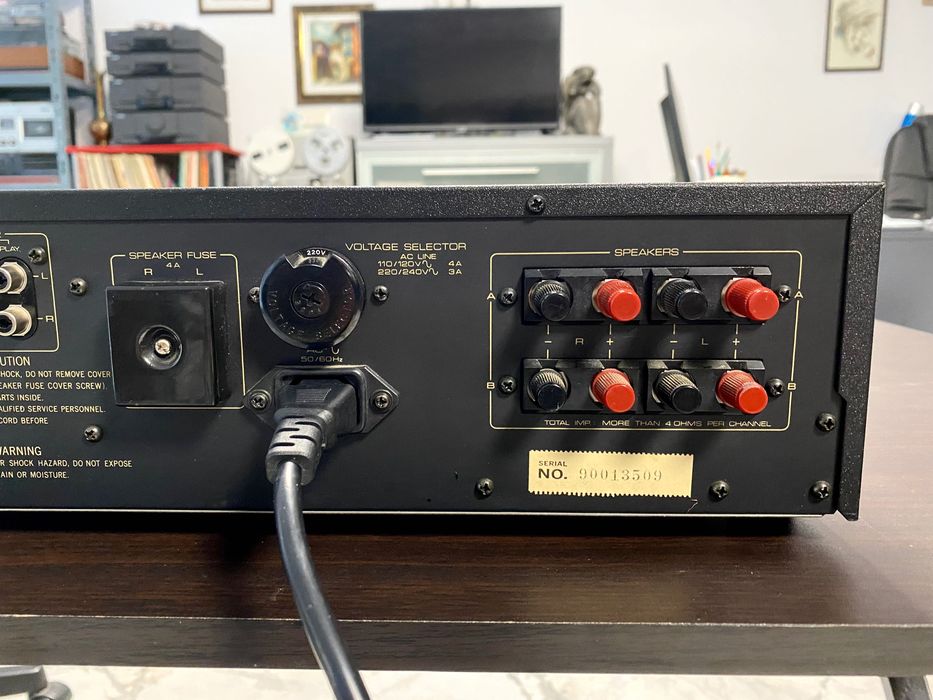 Vintage усилвател Onkyo