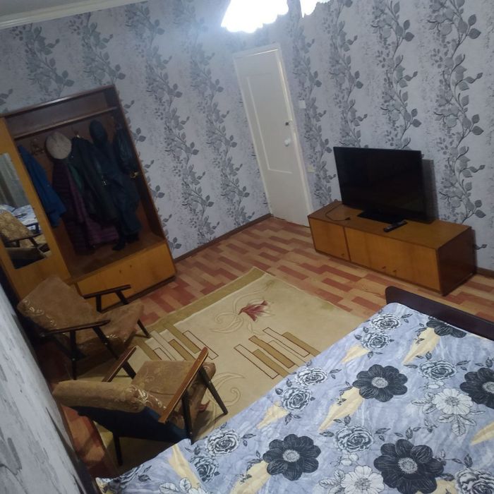 Юнусабад 11 кварталда 1 '2 хона уй оилага ижарага берилади