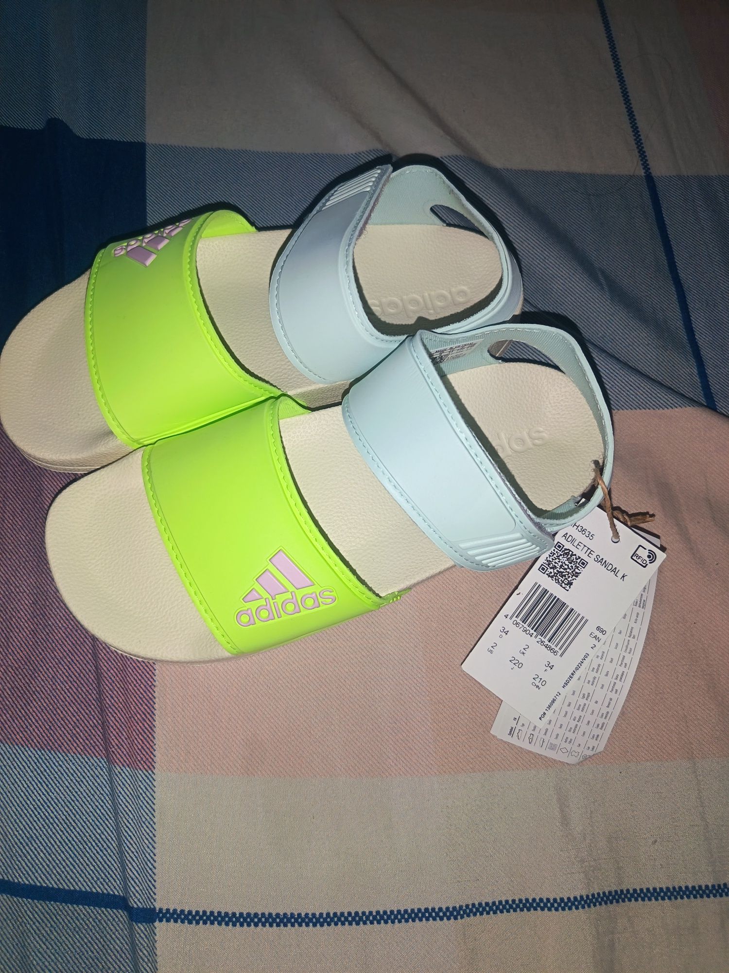 Детски сандали Adids