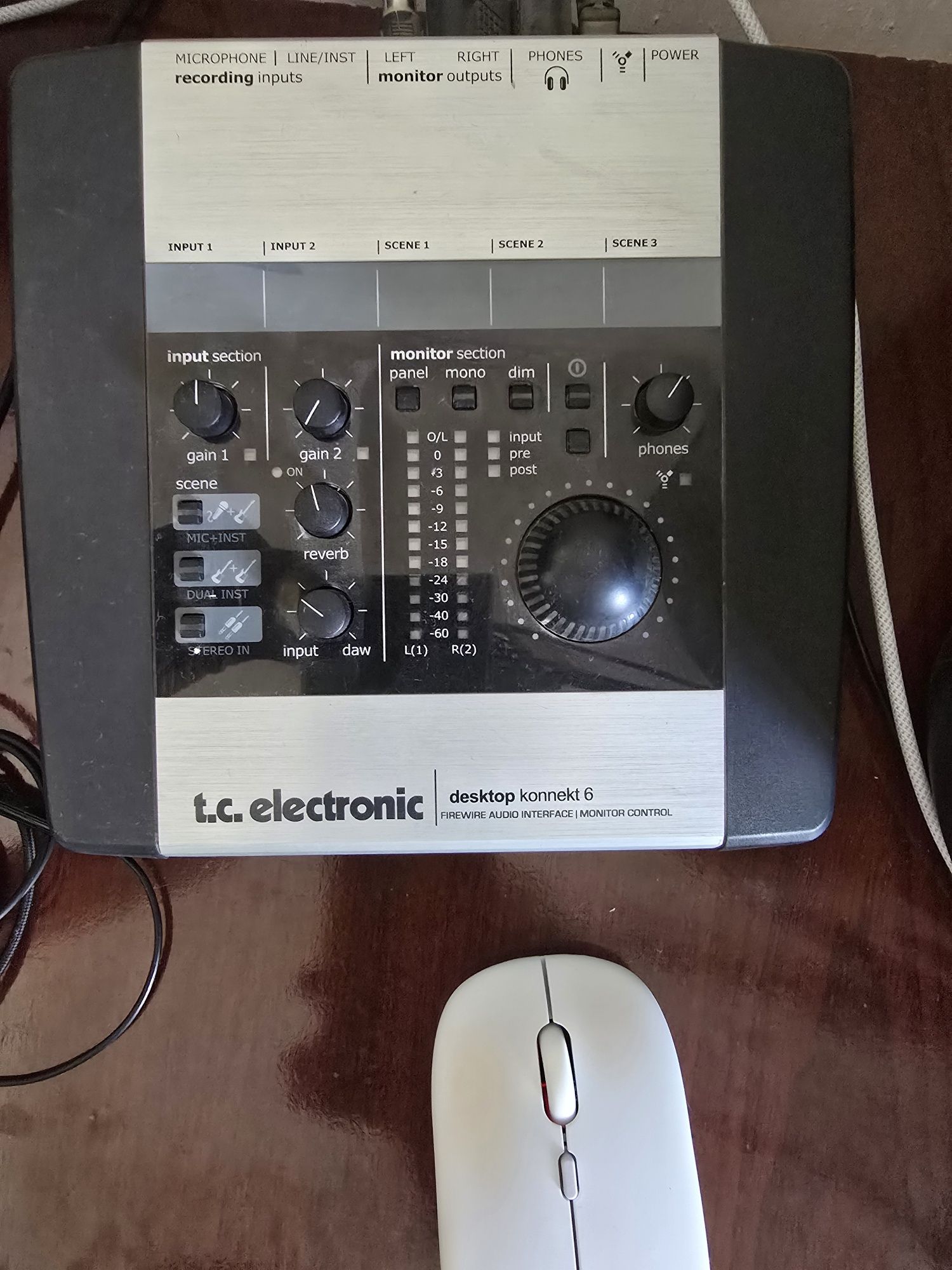 ZVUKAVOY KARTA SOTILADI  t.c.electronic konnekt 6