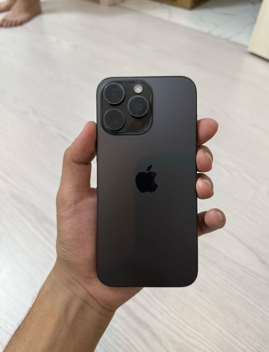 Iphone 15 pro max  256 karopka dak 86% idial tel ochilmagan