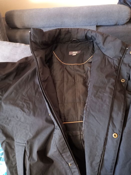 Продавам мъжко яке,почти ново.48/50 размер.От ТСМ