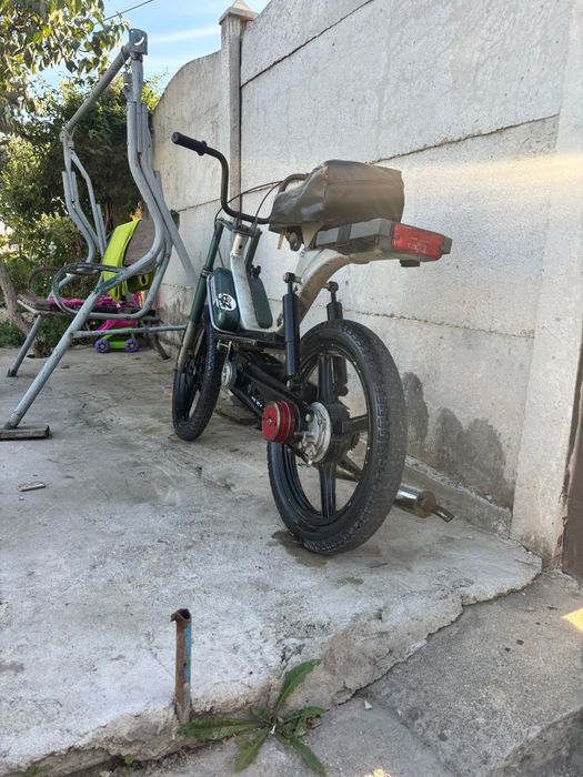 Vând scuter piaggio