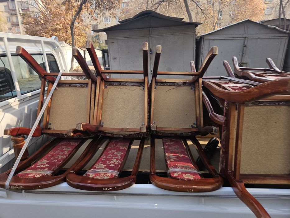 Стол и стул сотилади 12 кишилик холати яхши