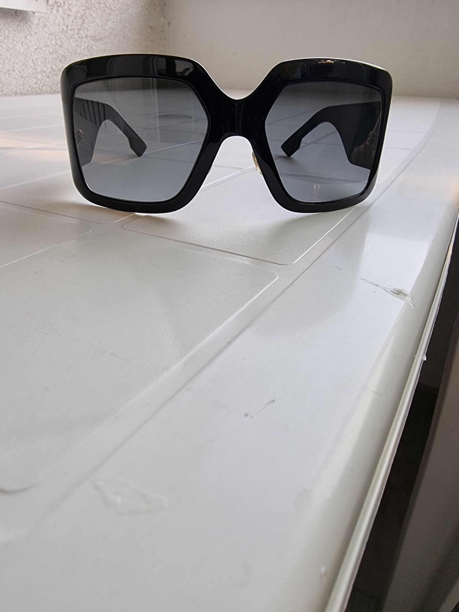 Нови слънчеви  очила DIOR