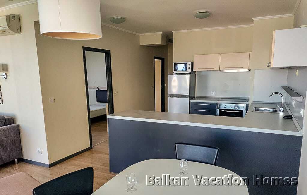 Продава се Тристаен апартамент в Бяла - 150 кв.м за 797 €/кв.м - Снимка #7