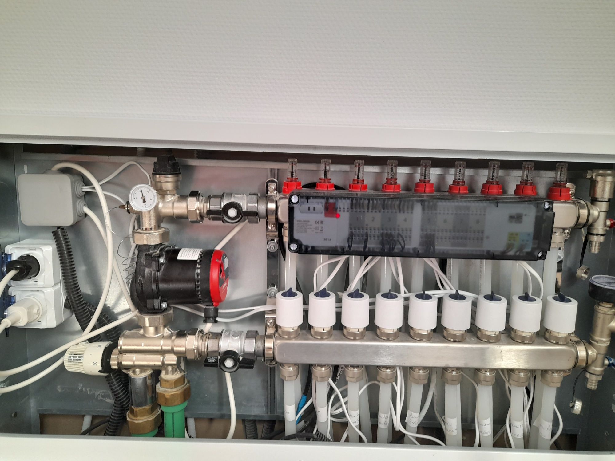 Instalatii sanitare,termice și electrice.