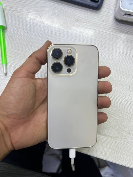 Iphone 13 pro 128gb gold!