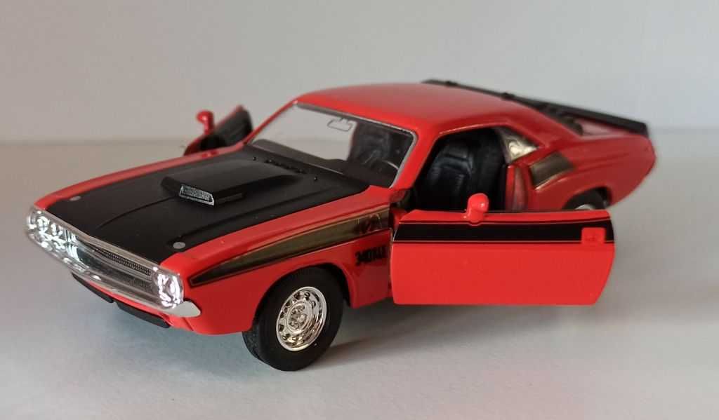 Macheta Dodge Challenger T/A 1970 - Welly 1/36